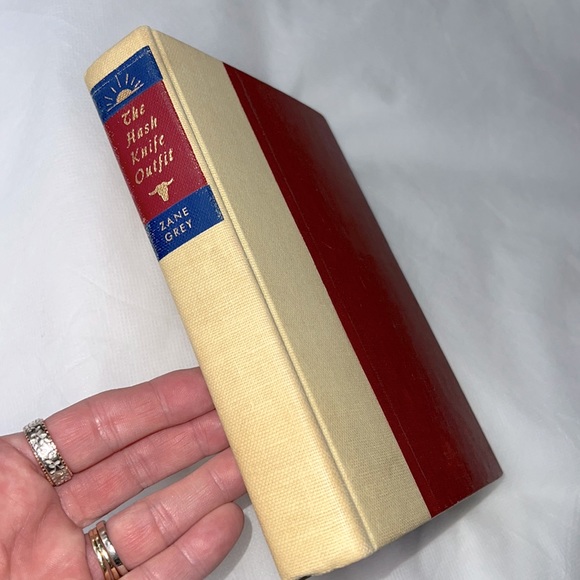 THE HASH KNIFE OUTFIT BY ZANE GREY VINTAGE CLOTH HARDCOVER BOOK 1961 - Picture 3 of 16